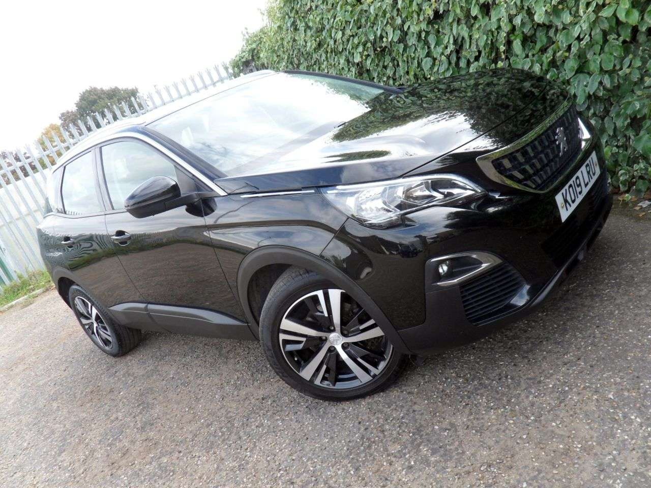 2019 PEUGEOT 3008 2019 PEUGEOT 3008
