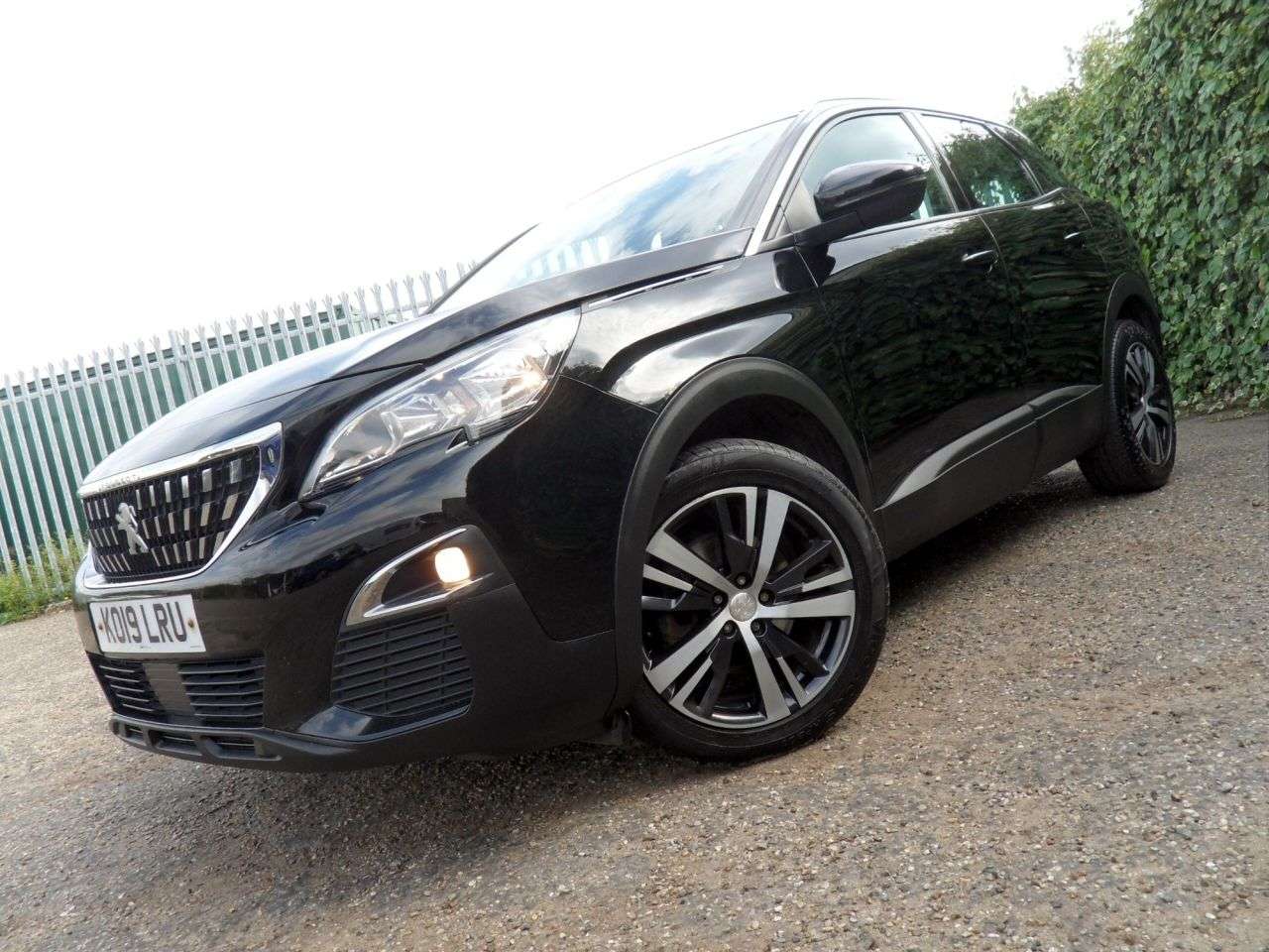 2019 PEUGEOT 3008 2019 PEUGEOT 3008