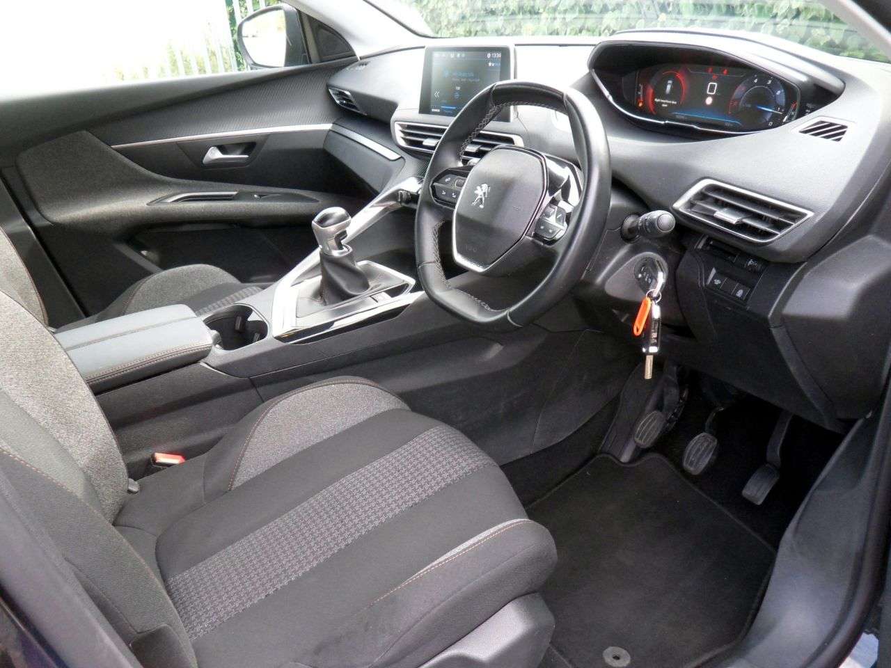 2019 PEUGEOT 3008 2019 PEUGEOT 3008