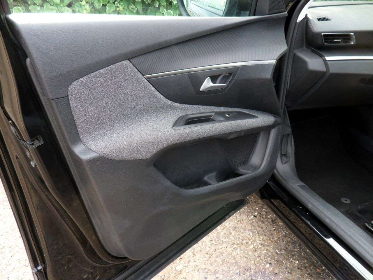 2019 PEUGEOT 3008 2019 PEUGEOT 3008