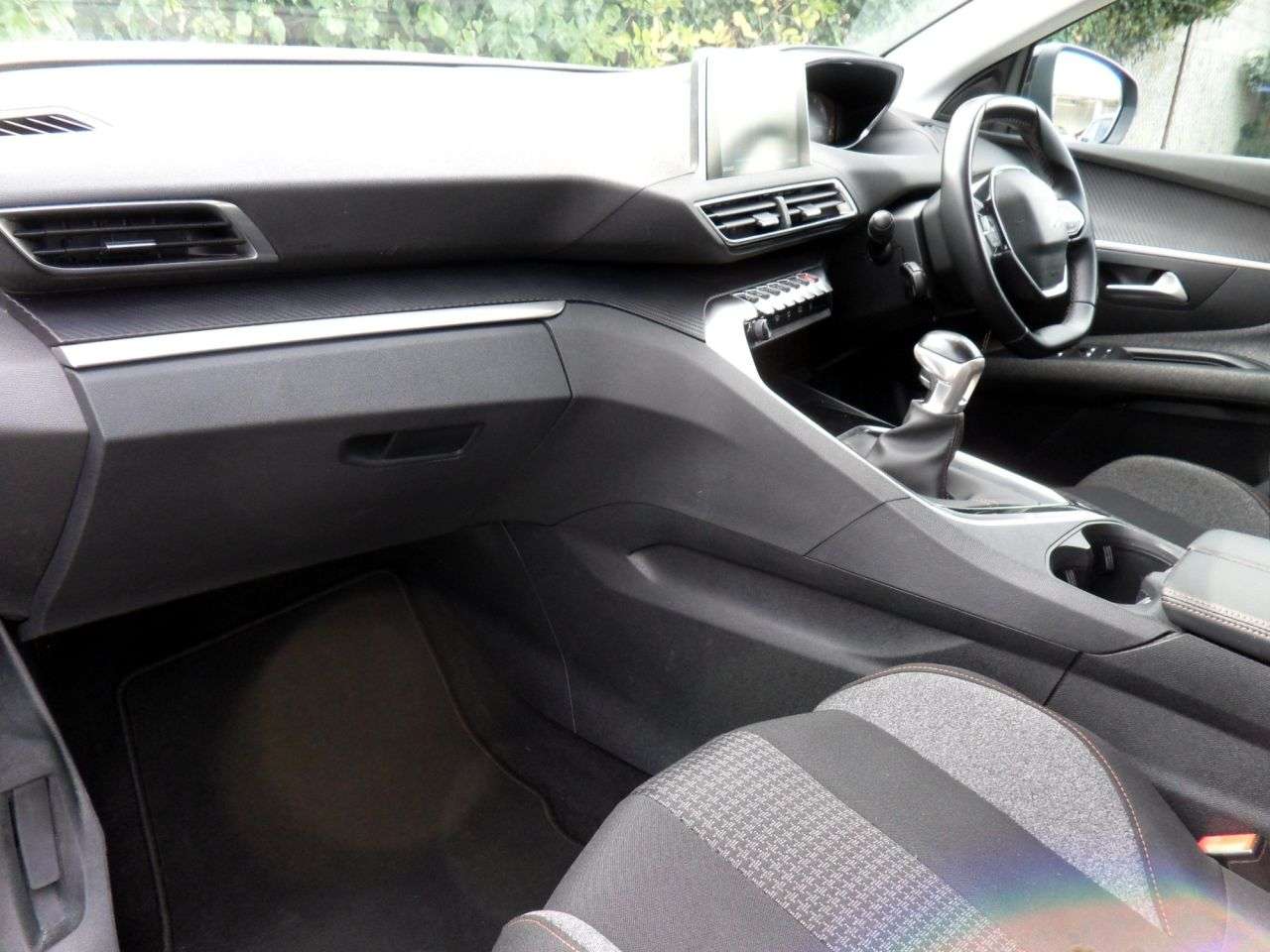 2019 PEUGEOT 3008 2019 PEUGEOT 3008