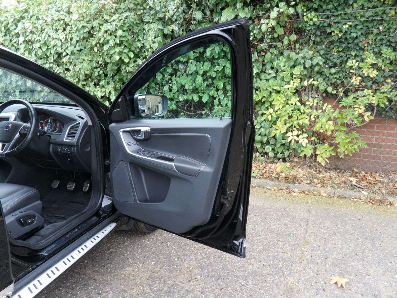 2015 VOLVO XC60 2015 VOLVO XC60