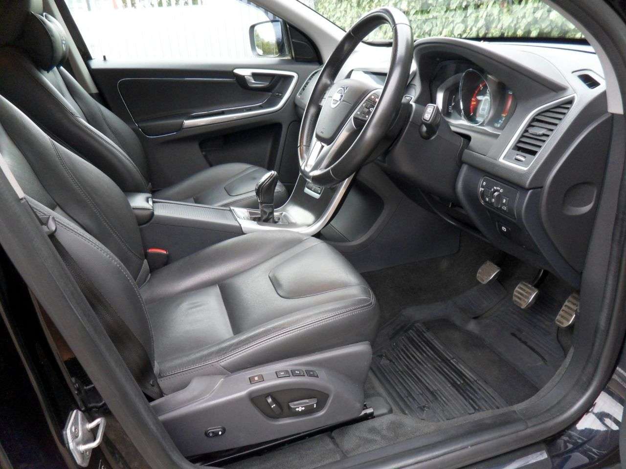 2015 VOLVO XC60 2015 VOLVO XC60