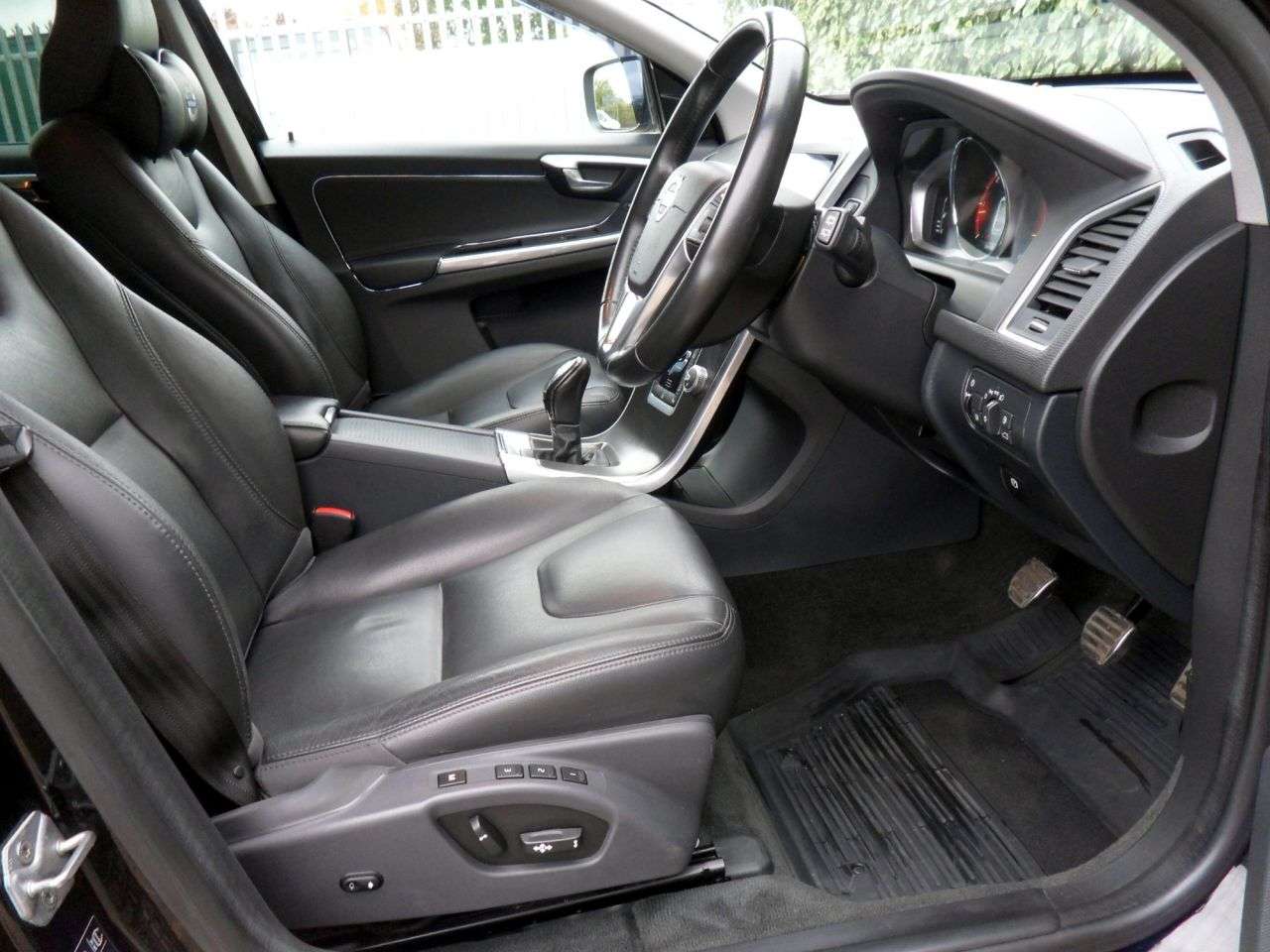 2015 VOLVO XC60 2015 VOLVO XC60