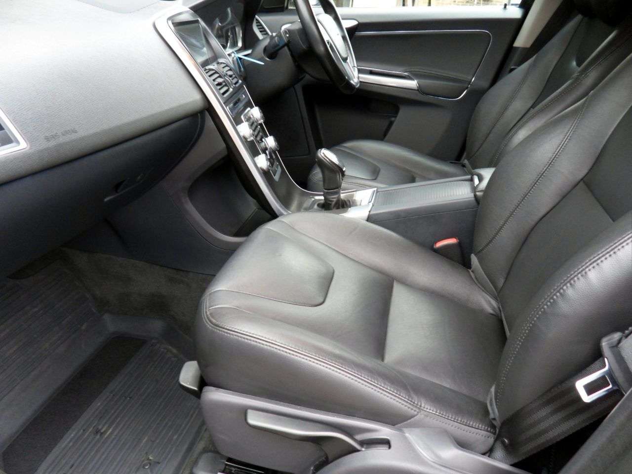 2015 VOLVO XC60 2015 VOLVO XC60