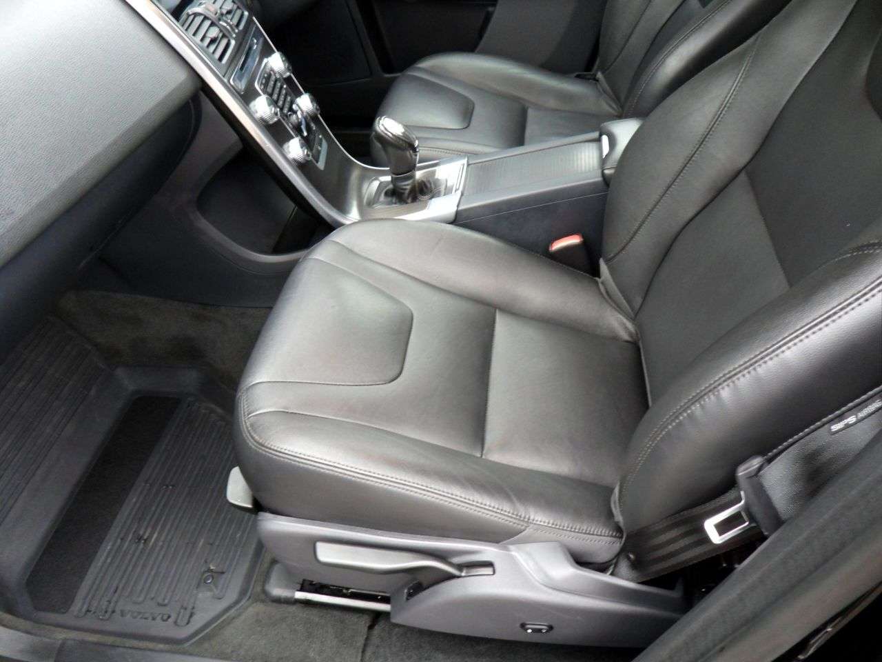 2015 VOLVO XC60 2015 VOLVO XC60