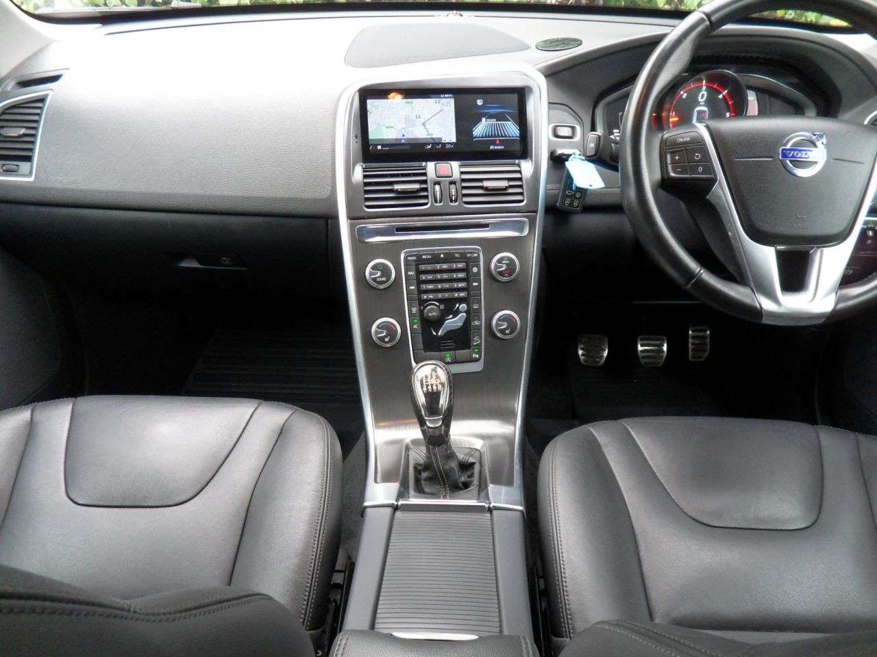 2015 VOLVO XC60 2015 VOLVO XC60