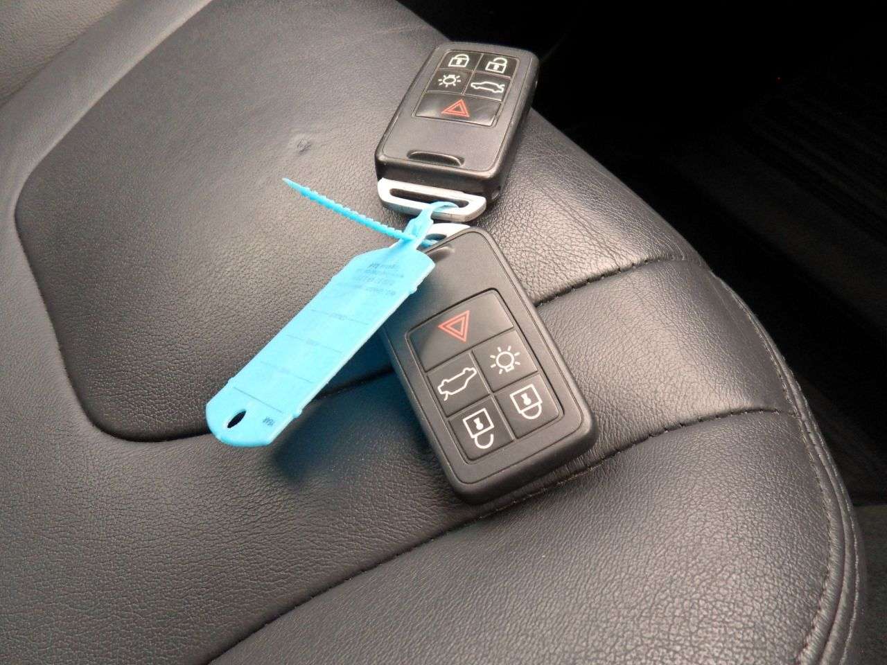 2015 VOLVO XC60 2015 VOLVO XC60