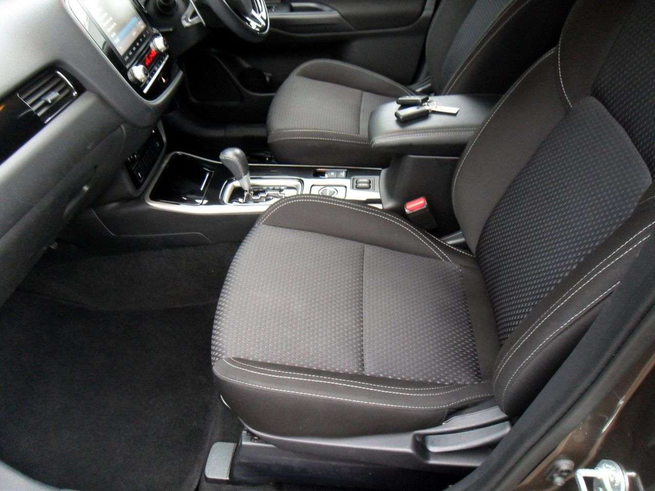 2021 MITSUBISHI OUTLANDER 2021 MITSUBISHI OUTLANDER