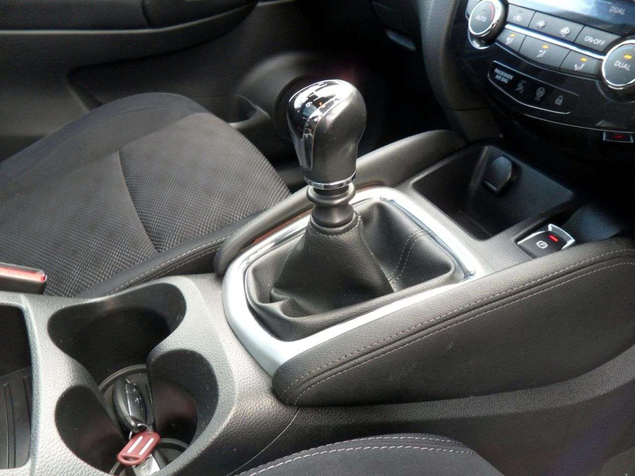 2015 NISSAN QASHQAI 2015 NISSAN QASHQAI