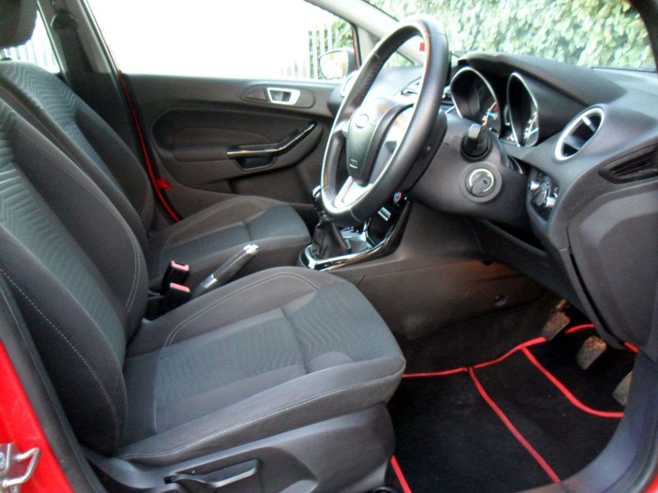 2013 FORD FIESTA 2013 FORD FIESTA