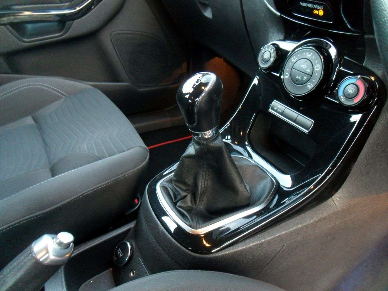 2013 FORD FIESTA 2013 FORD FIESTA