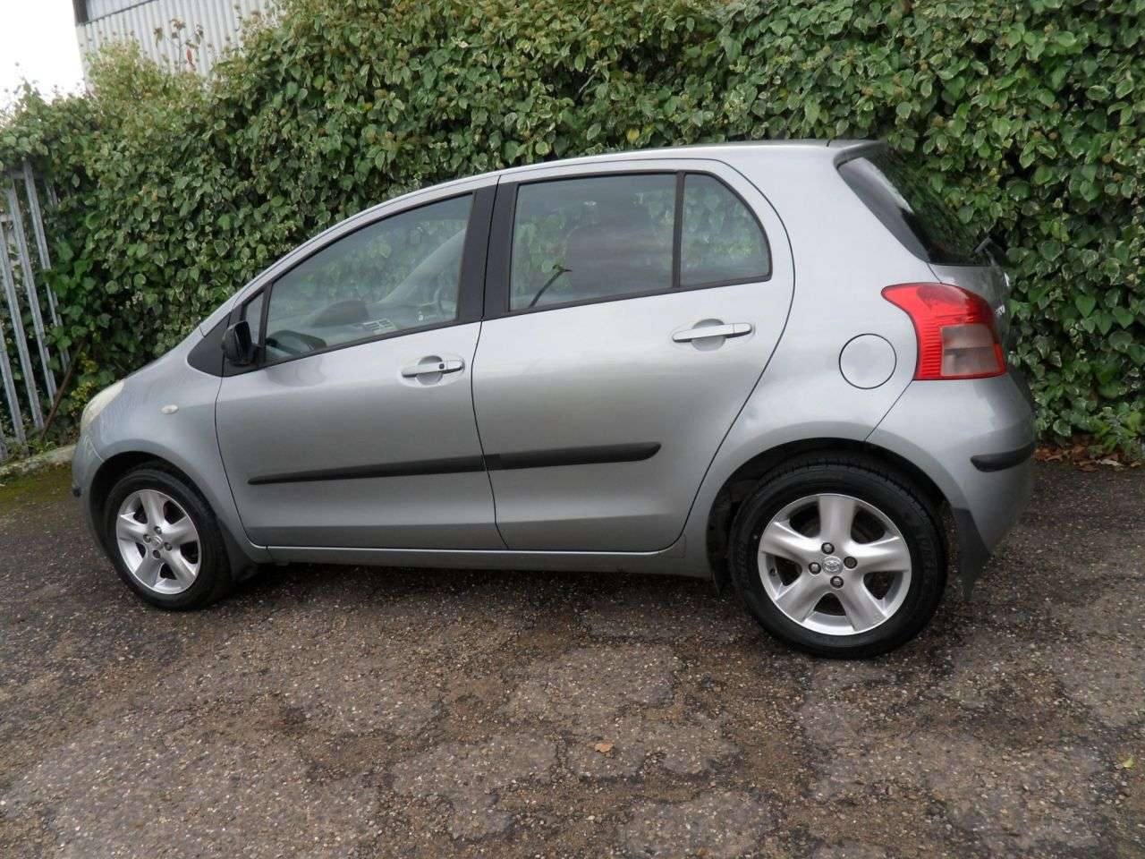 2006 TOYOTA YARIS 2006 TOYOTA YARIS