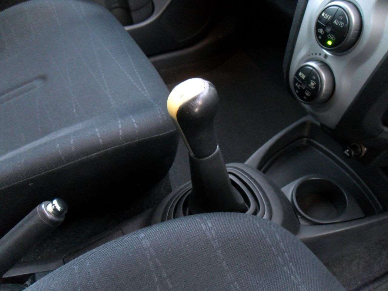 2006 TOYOTA YARIS 2006 TOYOTA YARIS