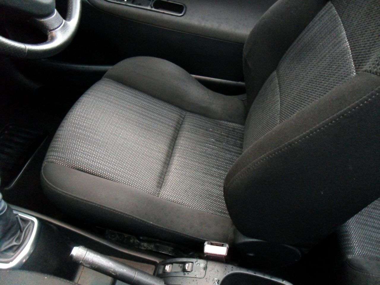 2010 PEUGEOT 207 2010 PEUGEOT 207