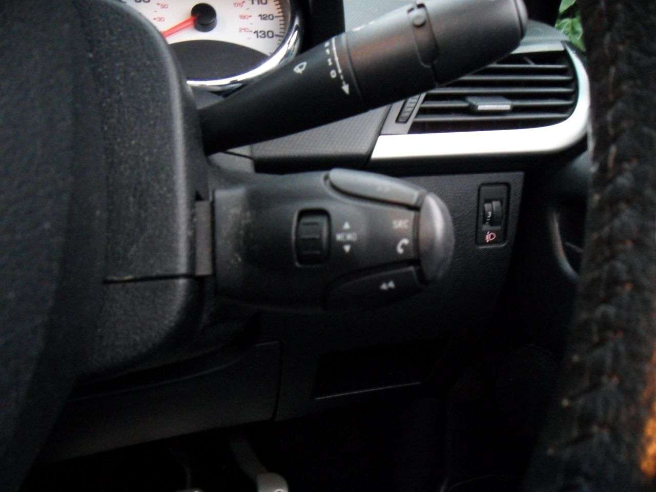 2010 PEUGEOT 207 2010 PEUGEOT 207