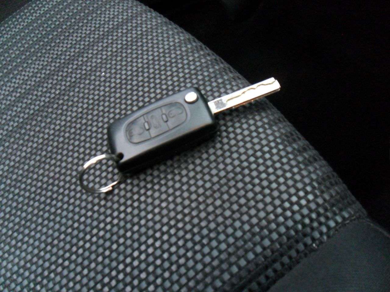 2010 PEUGEOT 207 2010 PEUGEOT 207