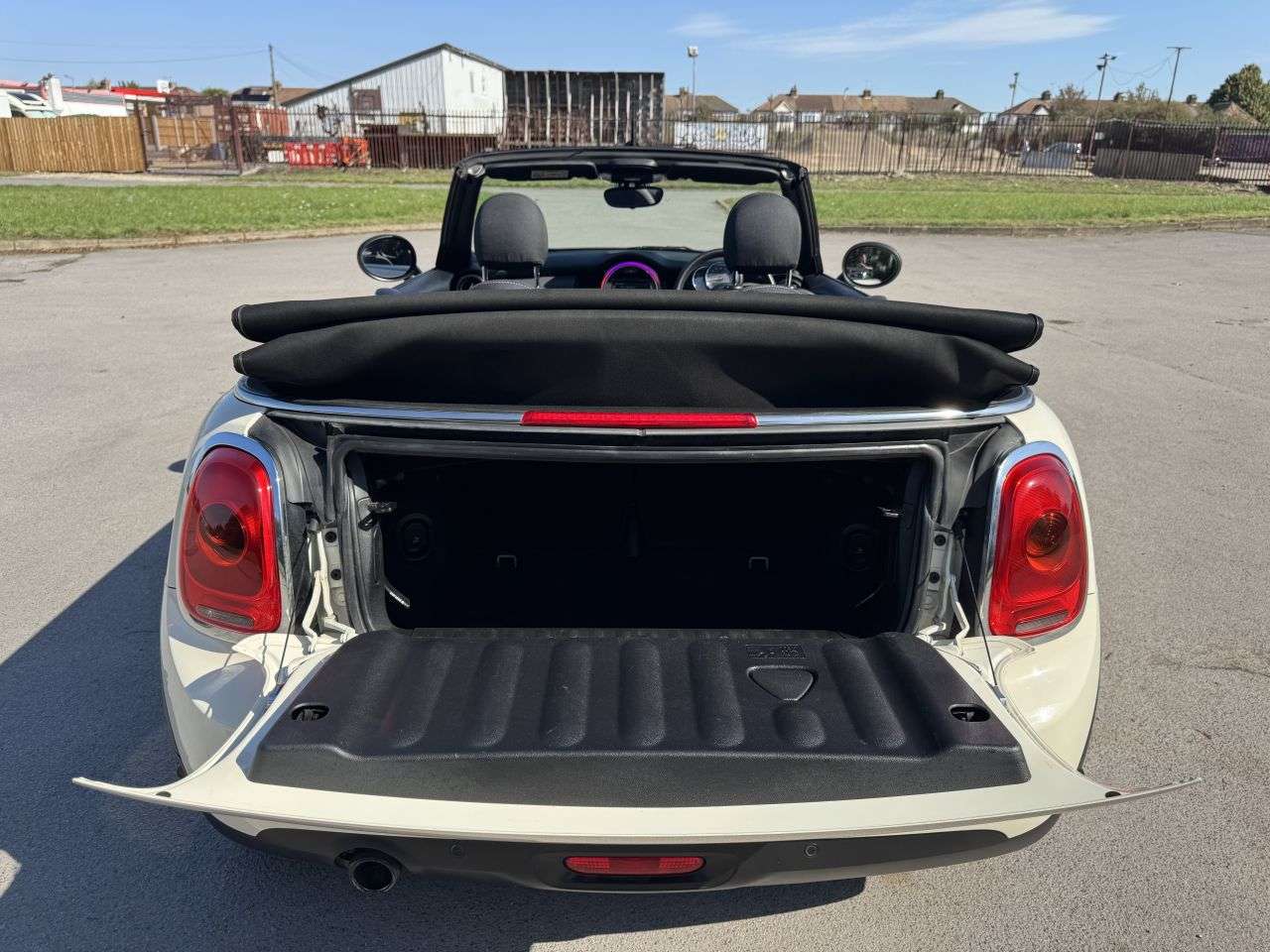 2016 MINI CONVERTIBLE 2016 MINI CONVERTIBLE