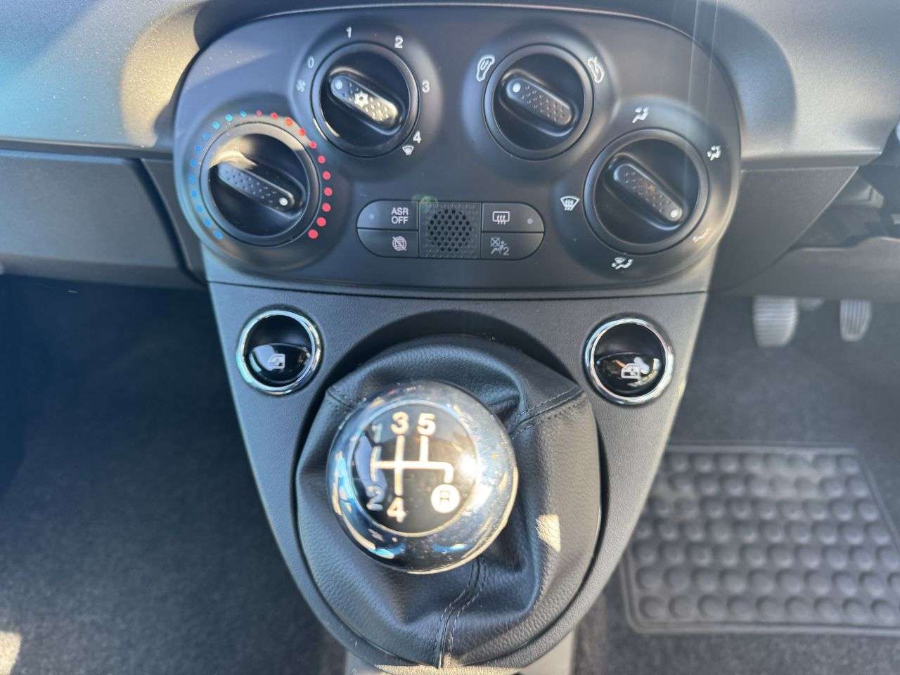 2017 FIAT 500 2017 FIAT 500