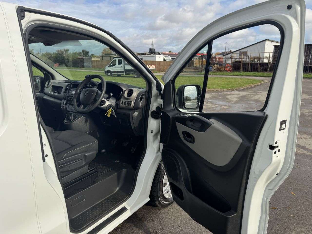 2019 RENAULT TRAFIC 2019 RENAULT TRAFIC