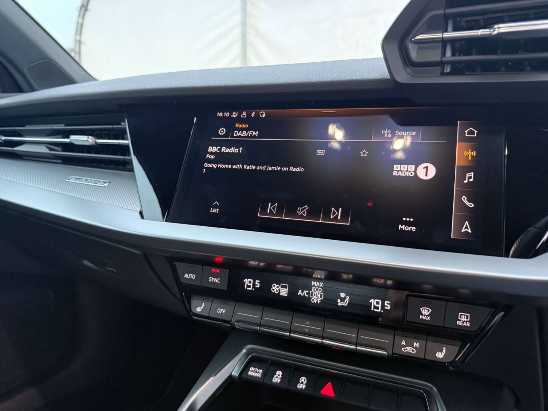 2022 AUDI A3 2022 AUDI A3