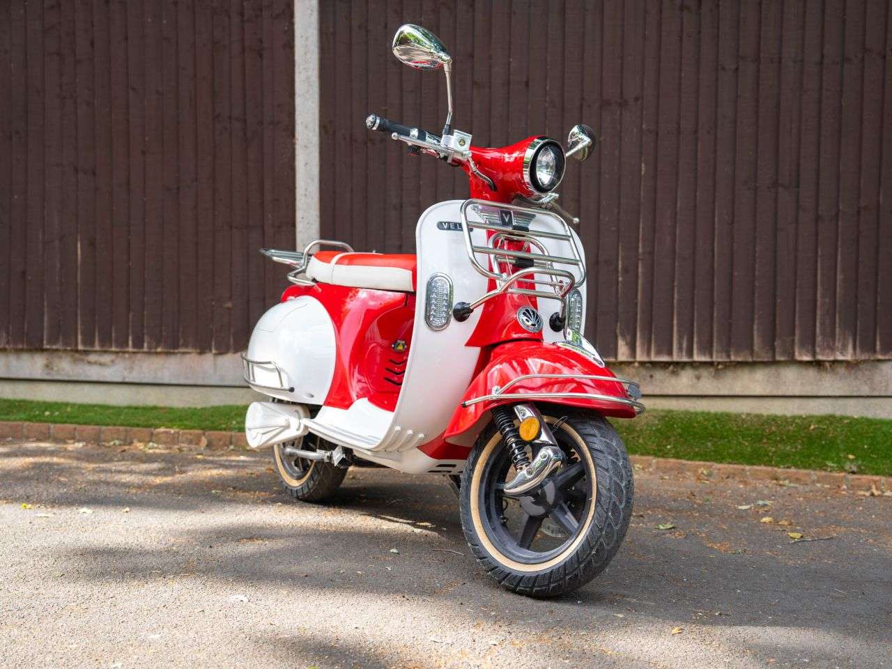 2022 SAKURA EV 3000 2022 SAKURA EV 3000