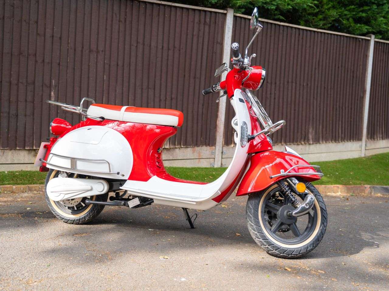 2022 SAKURA EV 3000 2022 SAKURA EV 3000