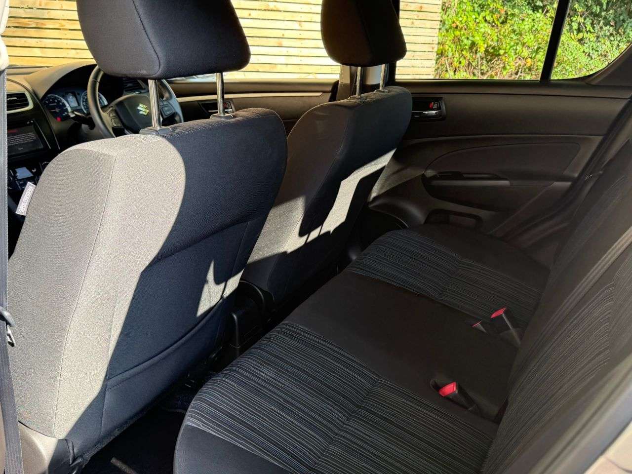 2015 SUZUKI SWIFT 2015 SUZUKI SWIFT