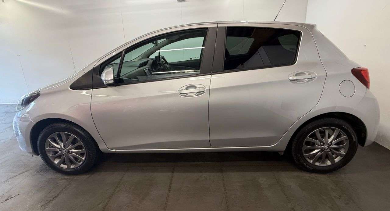 2017 TOYOTA YARIS 2017 TOYOTA YARIS