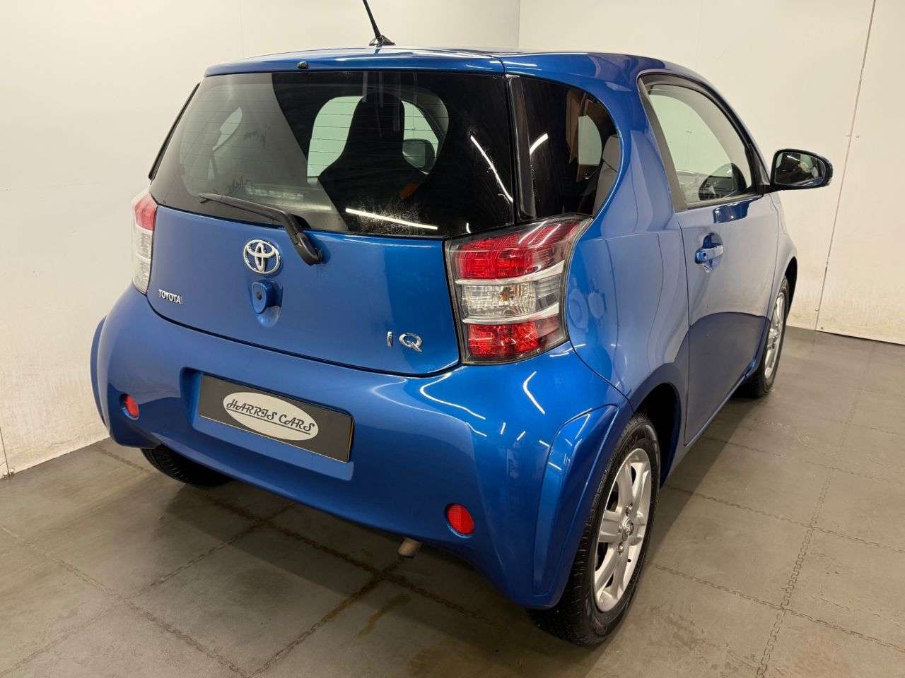 2011 TOYOTA IQ 2011 TOYOTA IQ