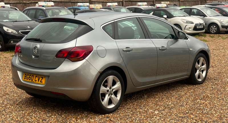 2011 VAUXHALL ASTRA 2011 VAUXHALL ASTRA