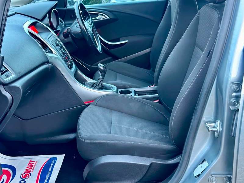 2011 VAUXHALL ASTRA 2011 VAUXHALL ASTRA