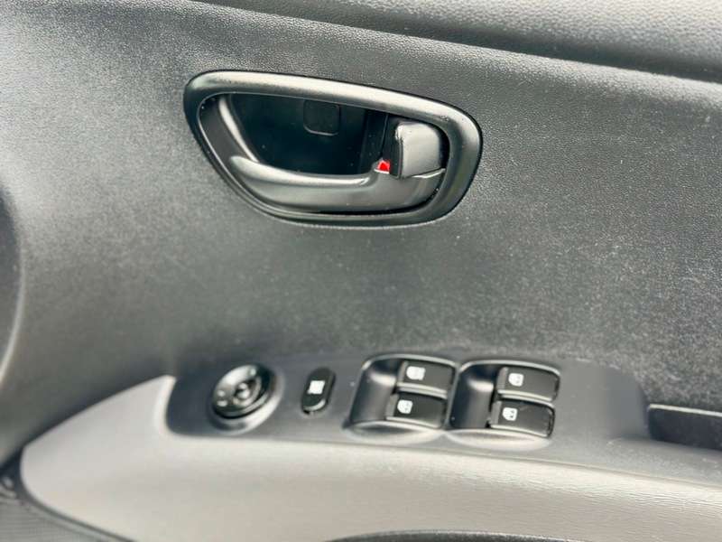 2012 HYUNDAI I10 2012 HYUNDAI I10