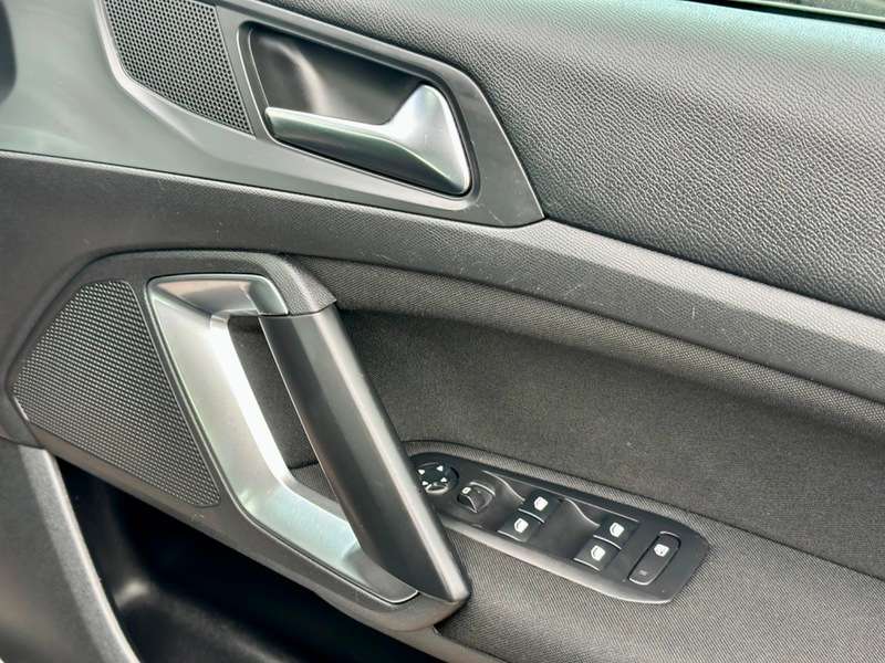 2014 PEUGEOT 308 2014 PEUGEOT 308