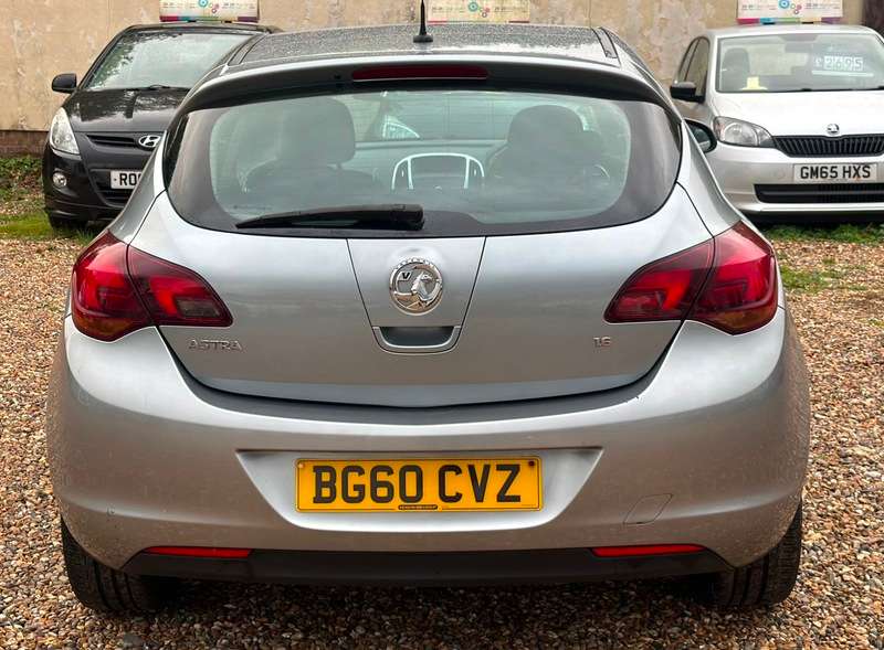 2011 VAUXHALL ASTRA 2011 VAUXHALL ASTRA