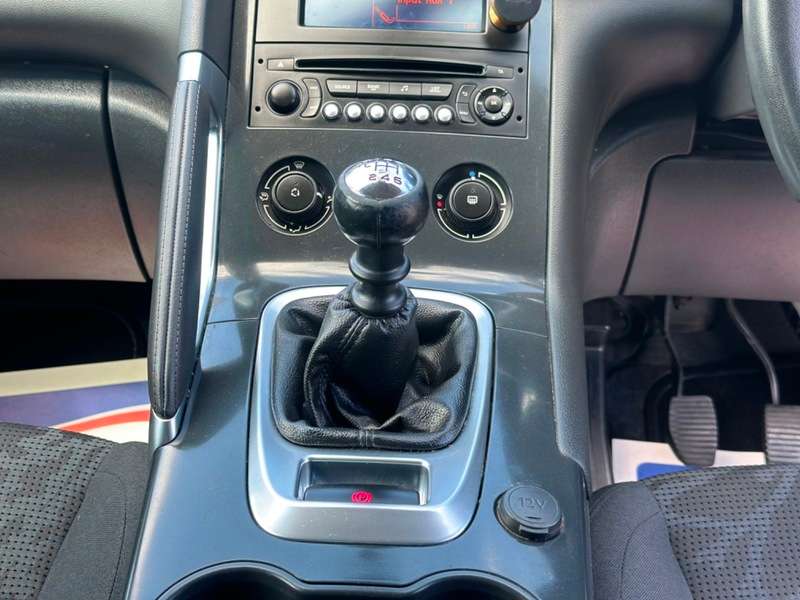 2013 PEUGEOT 3008 2013 PEUGEOT 3008