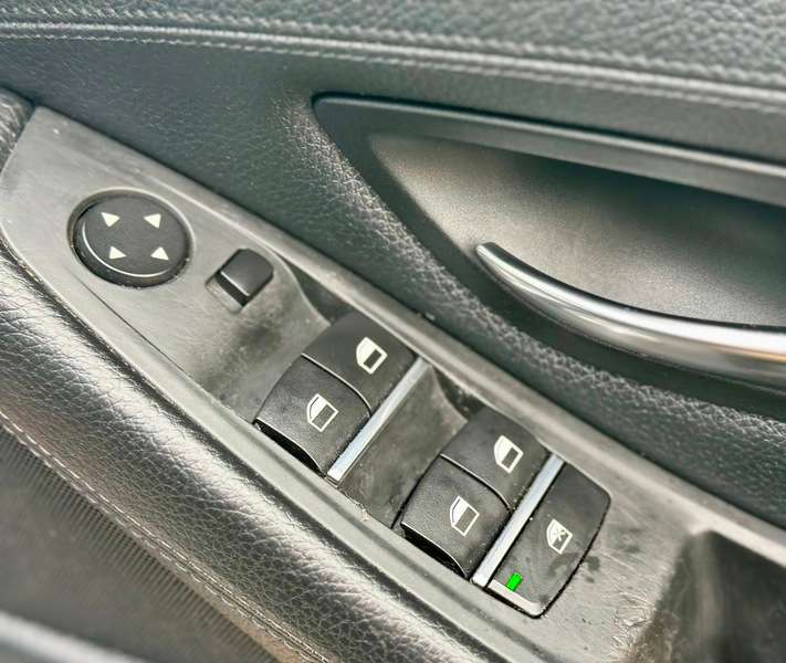 2011 BMW 5 SERIES 2011 BMW 5 SERIES