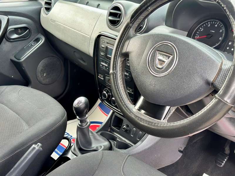 2013 DACIA DUSTER 2013 DACIA DUSTER