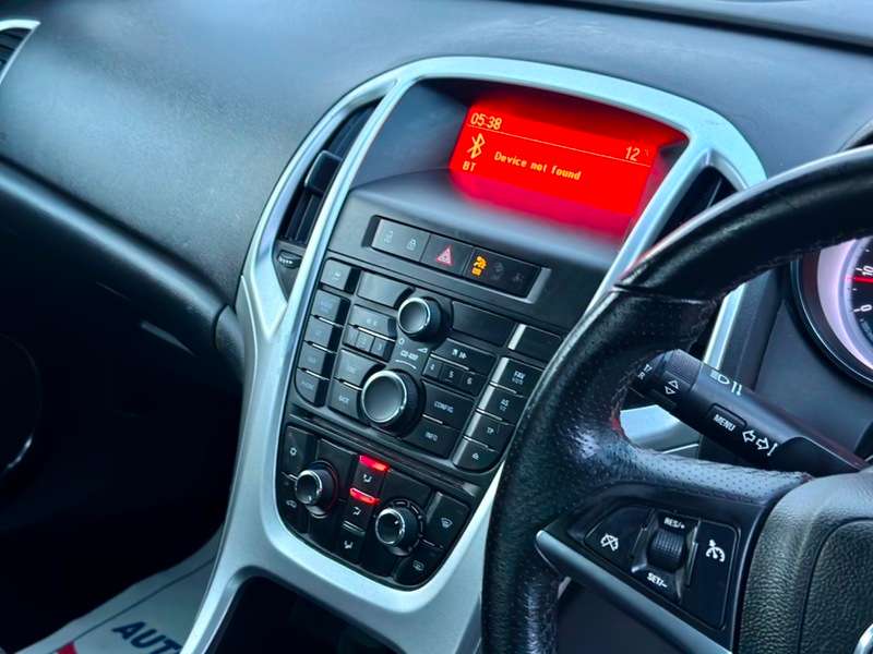 2011 VAUXHALL ASTRA 2011 VAUXHALL ASTRA