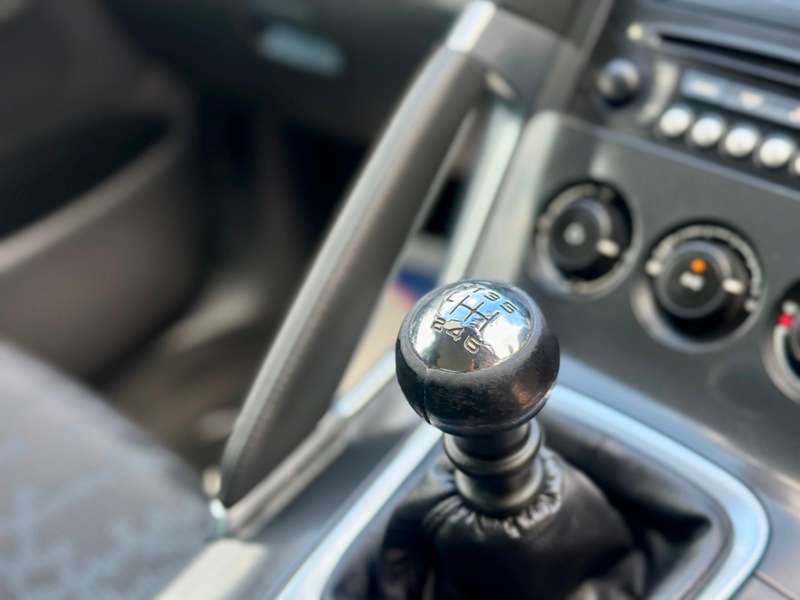 2013 PEUGEOT 3008 2013 PEUGEOT 3008