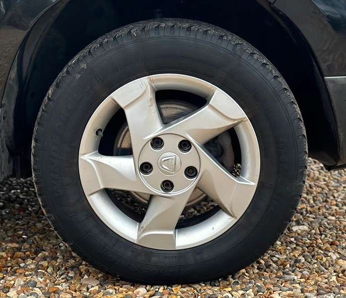 2013 DACIA DUSTER 2013 DACIA DUSTER