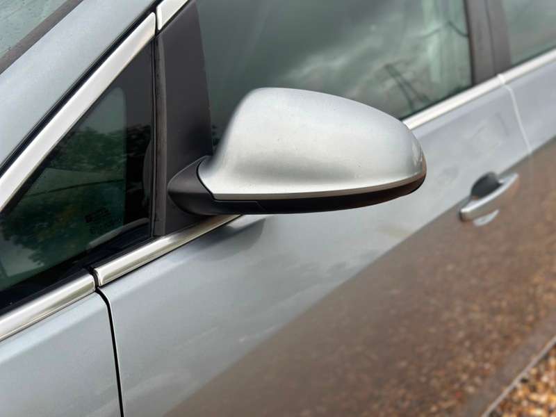 2011 VAUXHALL ASTRA 2011 VAUXHALL ASTRA