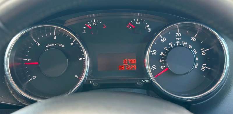 2013 PEUGEOT 3008 2013 PEUGEOT 3008