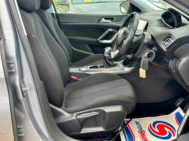 2014 PEUGEOT 308 2014 PEUGEOT 308