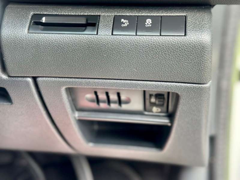 2013 PEUGEOT 3008 2013 PEUGEOT 3008