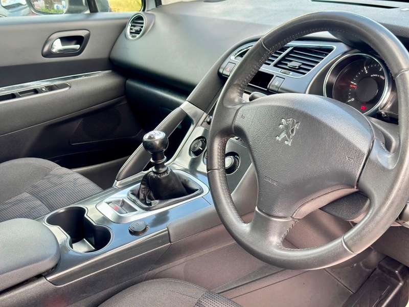 2013 PEUGEOT 3008 2013 PEUGEOT 3008