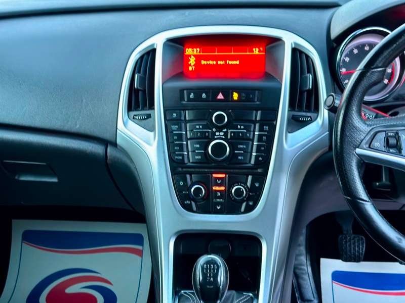 2011 VAUXHALL ASTRA 2011 VAUXHALL ASTRA