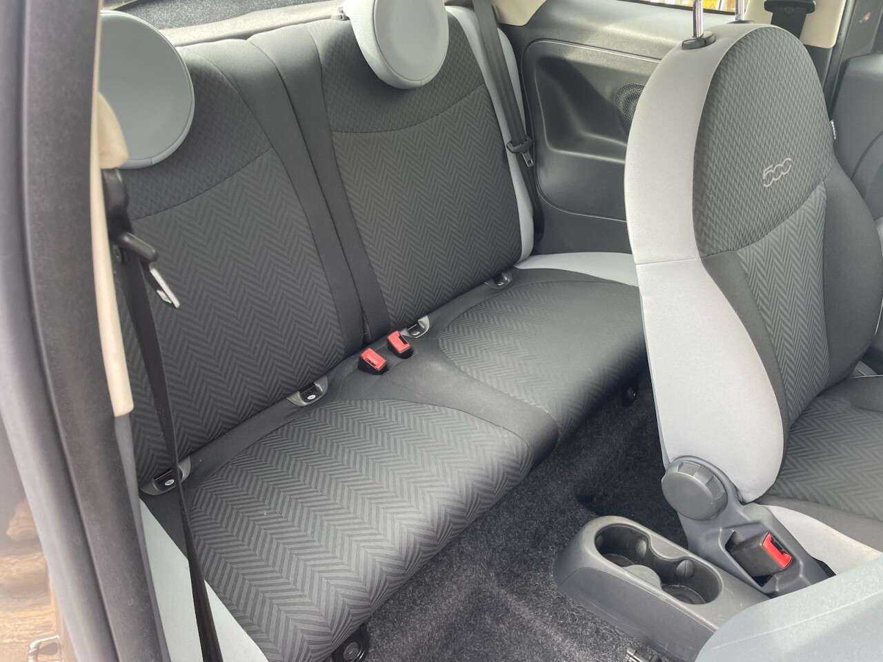 2017 FIAT 500 2017 FIAT 500