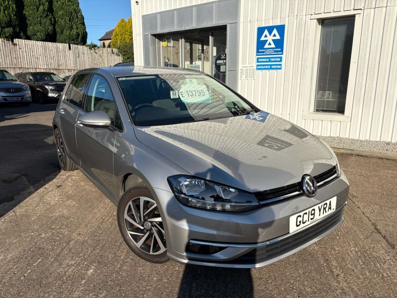 2019 VOLKSWAGEN GOLF 2019 VOLKSWAGEN GOLF
