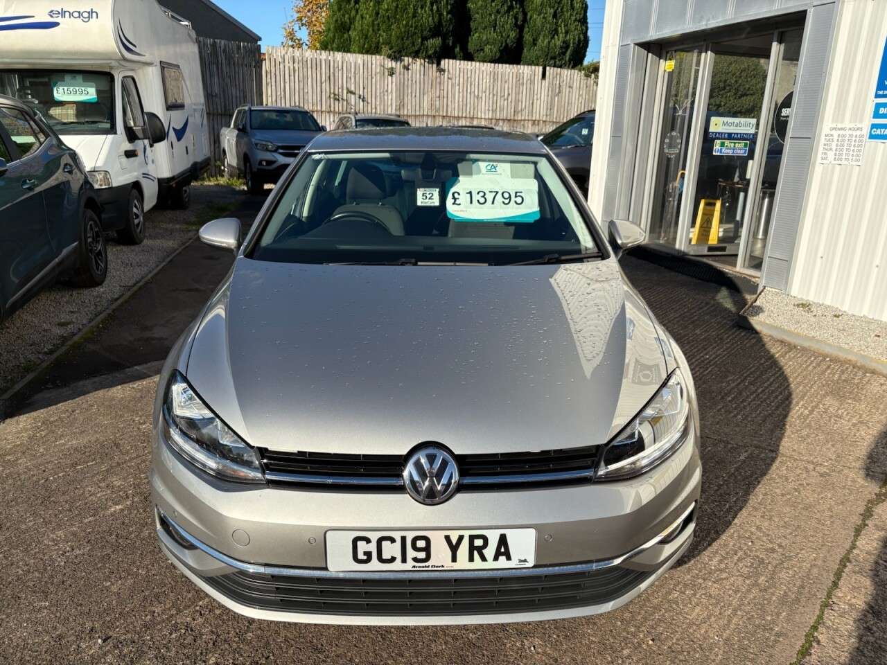 2019 VOLKSWAGEN GOLF 2019 VOLKSWAGEN GOLF